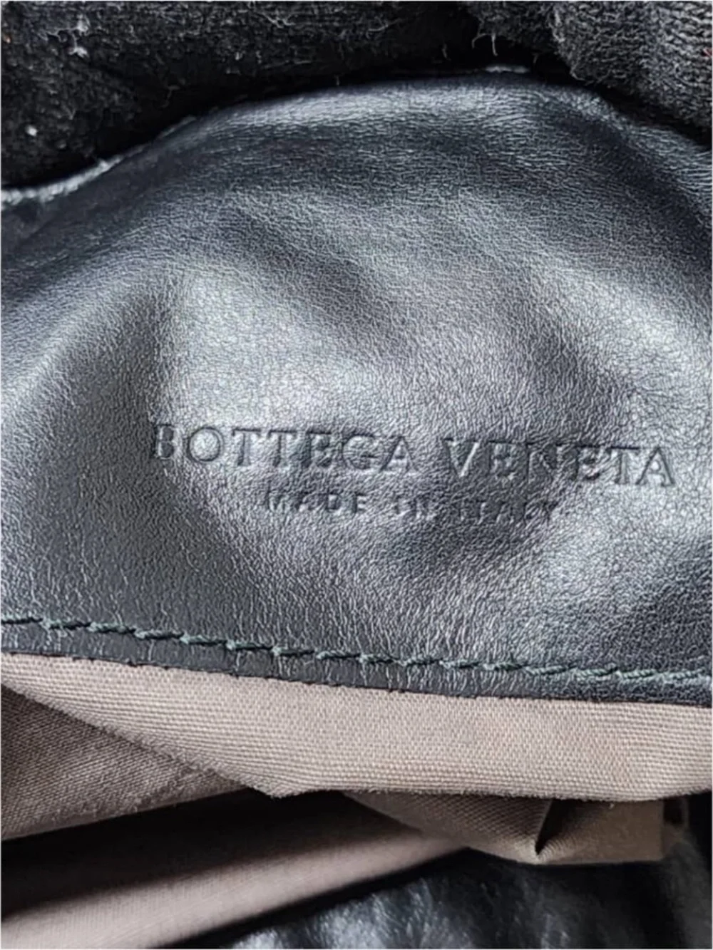 Authentic BOTTEGA VENETA Nappa Intrecciato Messenger Bag Black
